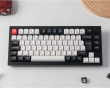 Q1 HE ISO RGB Hotswap Tastatur [Nebula] - Svart